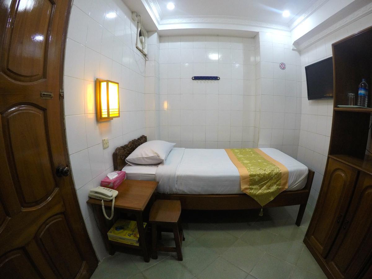 May Shan Hotel Yangon Exterior foto